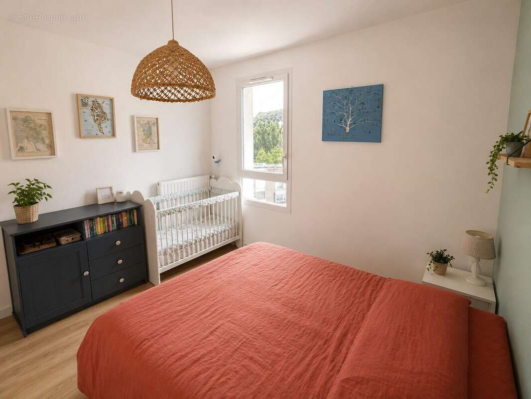 Appartement à FONTENAY-LE-FLEURY