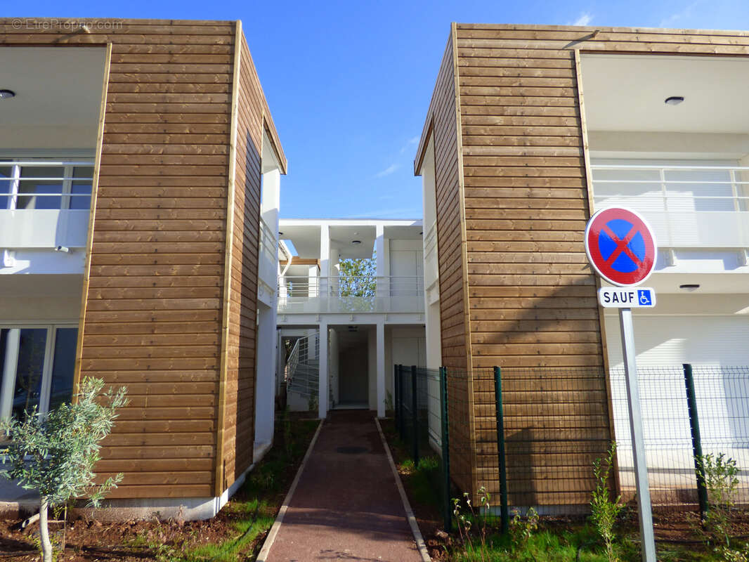 Appartement à LE CANNET-DES-MAURES
