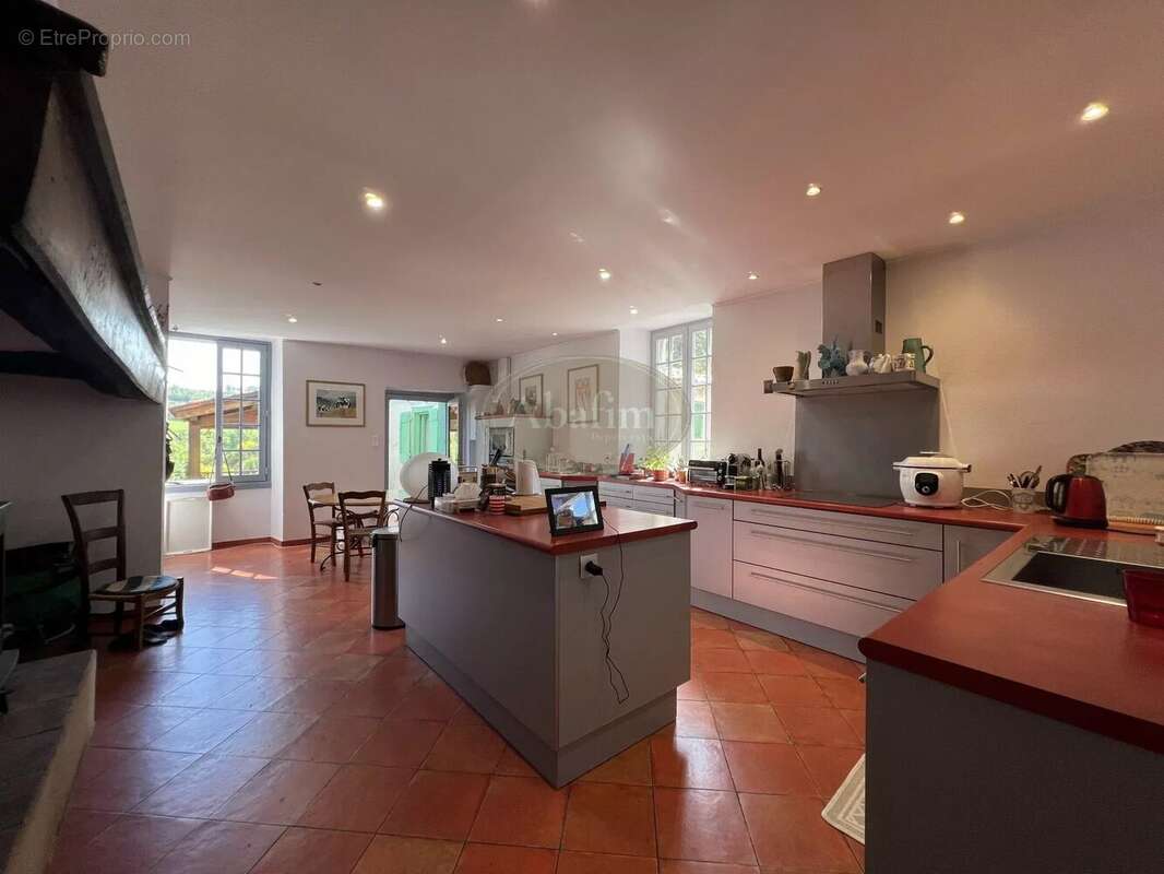 Domaine avec gîte 10ha - photo 12
