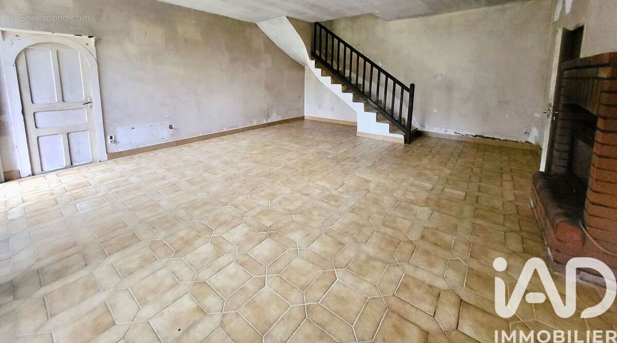 Maison 95 m² à La Chapelle-Bouexic  - photo 6