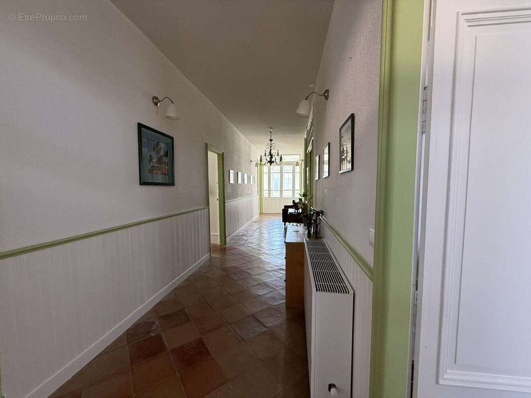 Maison de caractère au coeur d'un village - photo 12