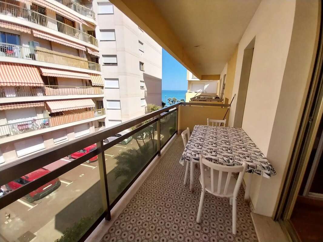 Appartement à ROQUEBRUNE-CAP-MARTIN