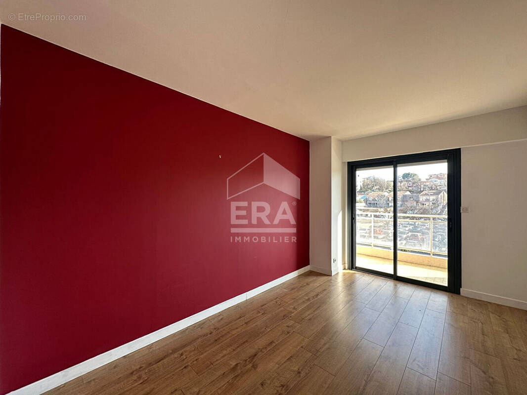 Appartement à VENCE