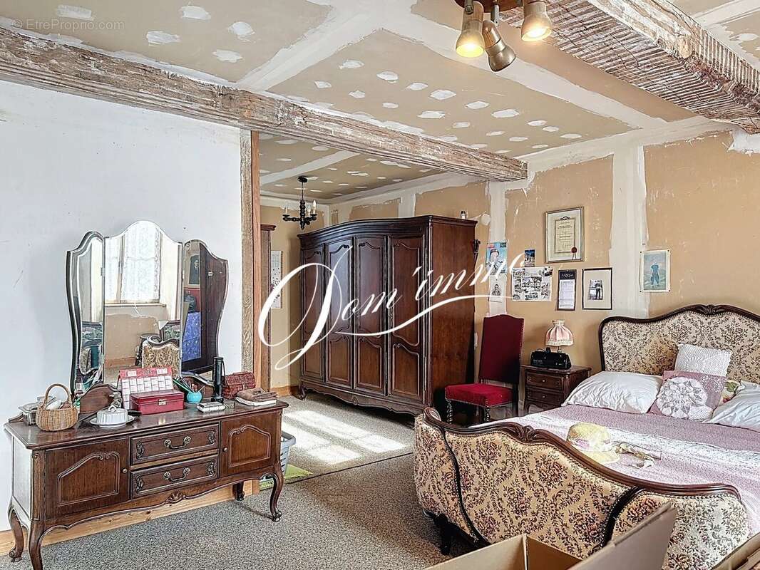 Maison à THOISY-LA-BERCHERE