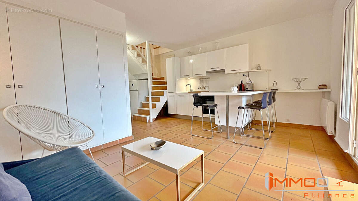 Appartement à THEOULE-SUR-MER