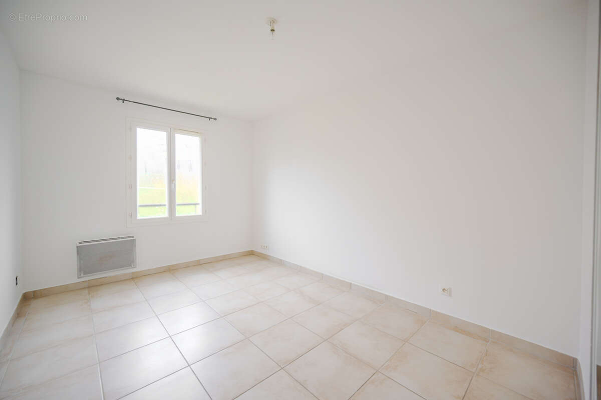 Maison à EVENOS