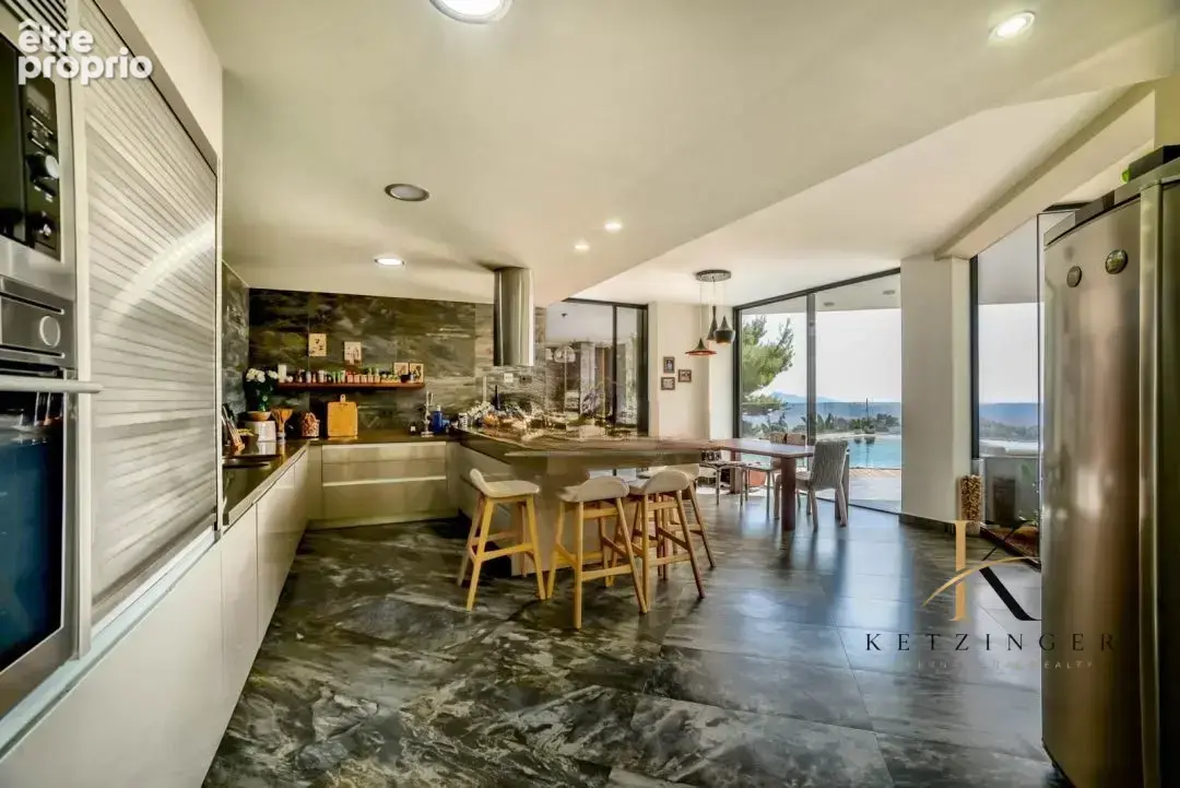 Maison 7 pièces 800 m² à vendre à Bayet (03590) - photo 8