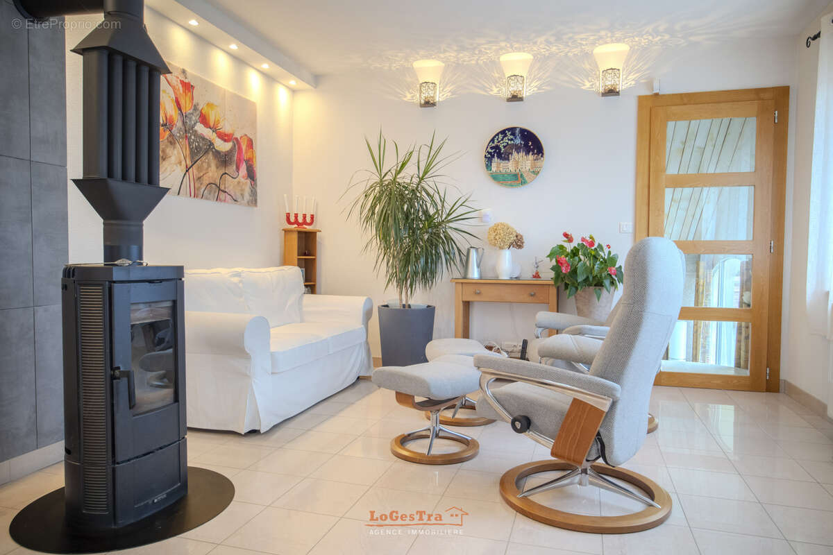 Maison à CONTREXEVILLE