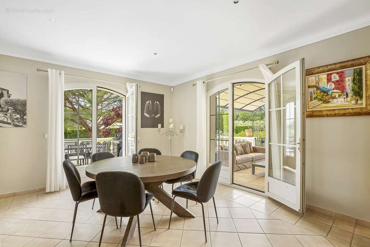 Maison à DRAGUIGNAN