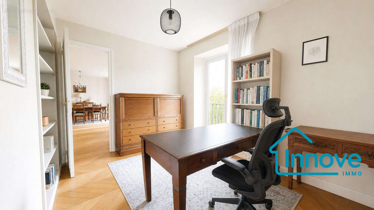 Appartement à VERSAILLES