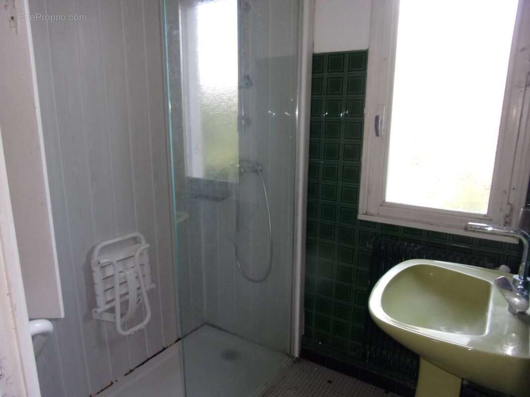 Yzeure, sur 415 m² Maison sur sous-sol - photo 8