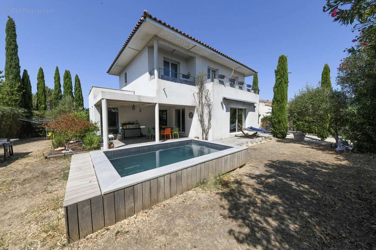 Belle villa contemporaine avec bassin à Bouillargeus en périphérie de Nîmes - photo 7