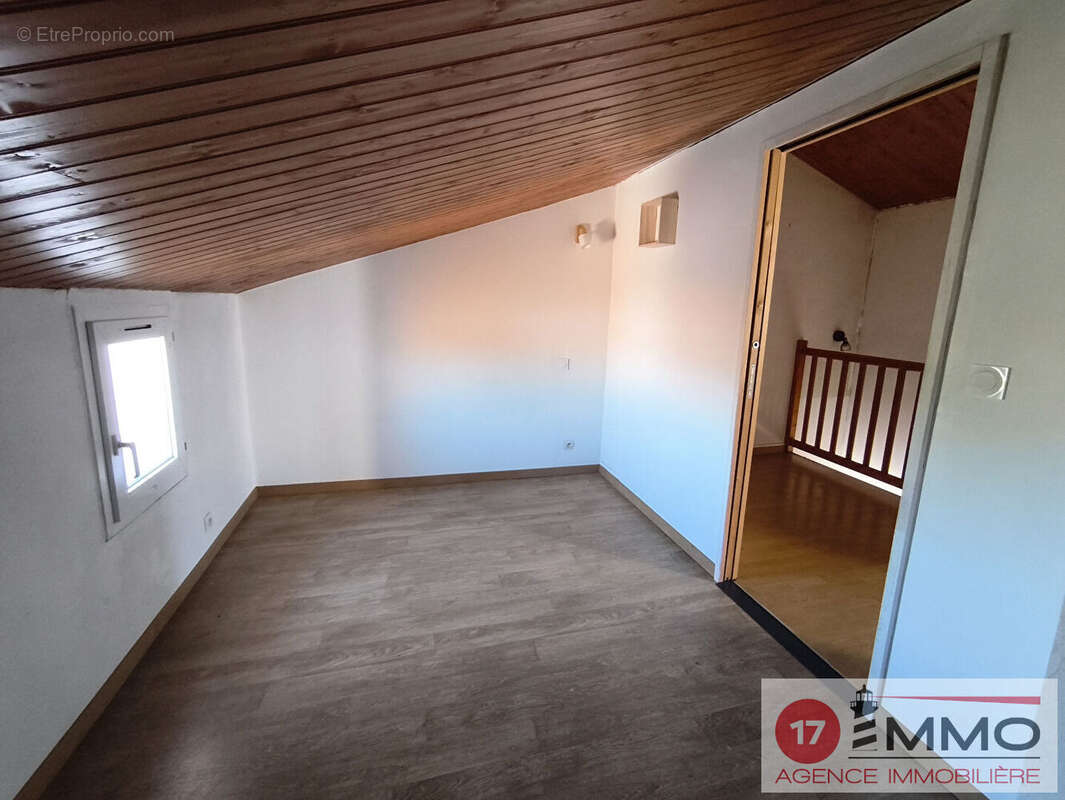 Maison à LA BREE-LES-BAINS