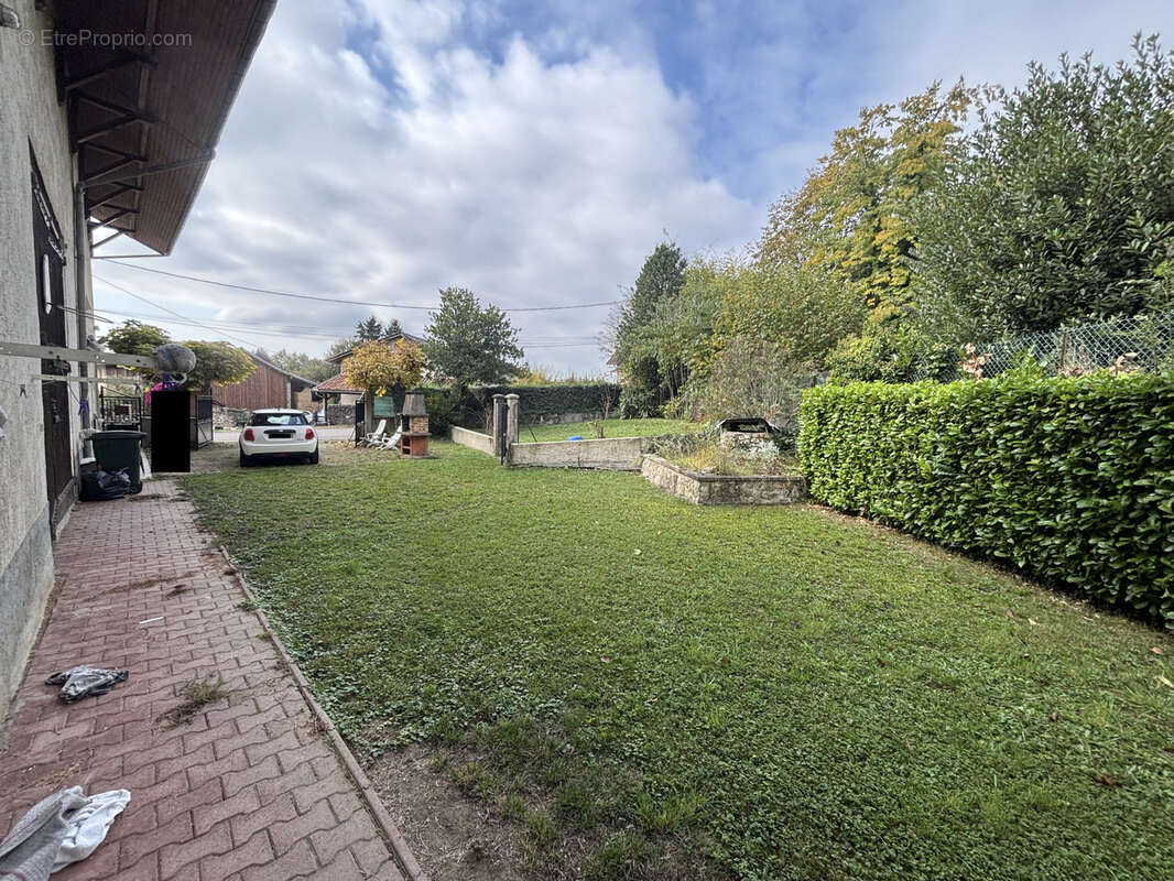 Maison à SAINT-CASSIEN