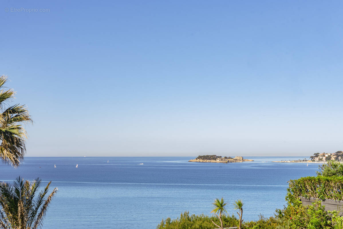 Appartement à SANARY-SUR-MER