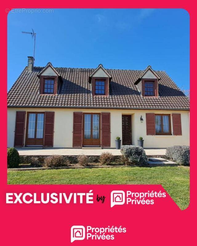 Maison à CHAMPFREMONT