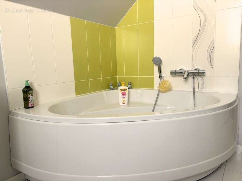 Maison à LA TURBALLE