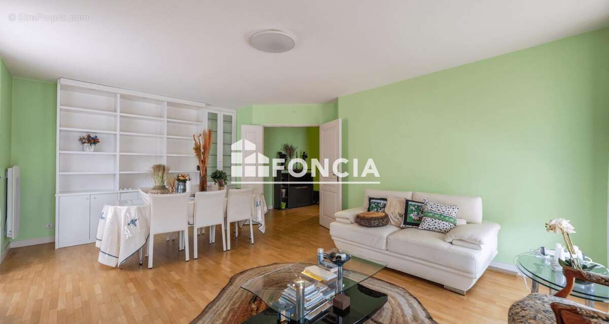 Appartement à RUEIL-MALMAISON