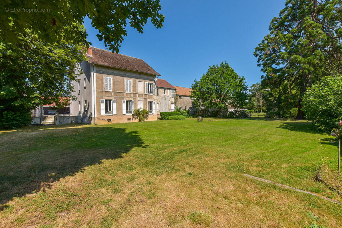 Maison à SAINT-GERMAIN-LES-CORBEIL