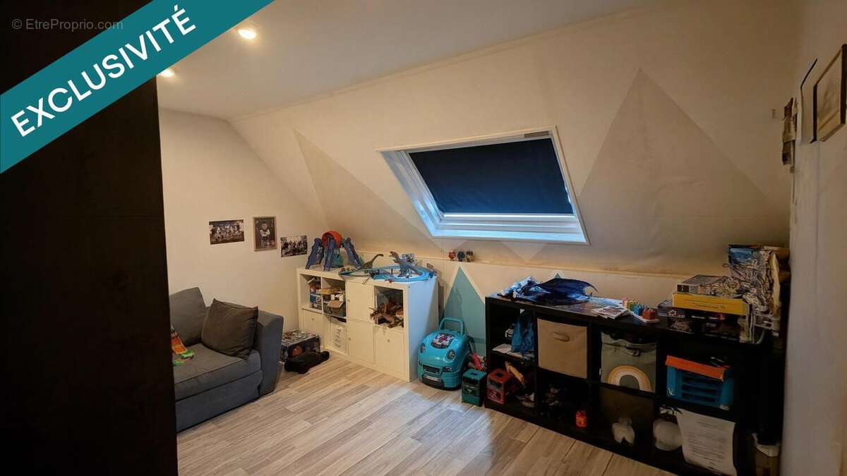Maison 140 m² à Travecy  - photo 9