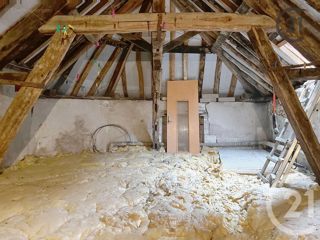 Maison à SAINT-BRIS-LE-VINEUX