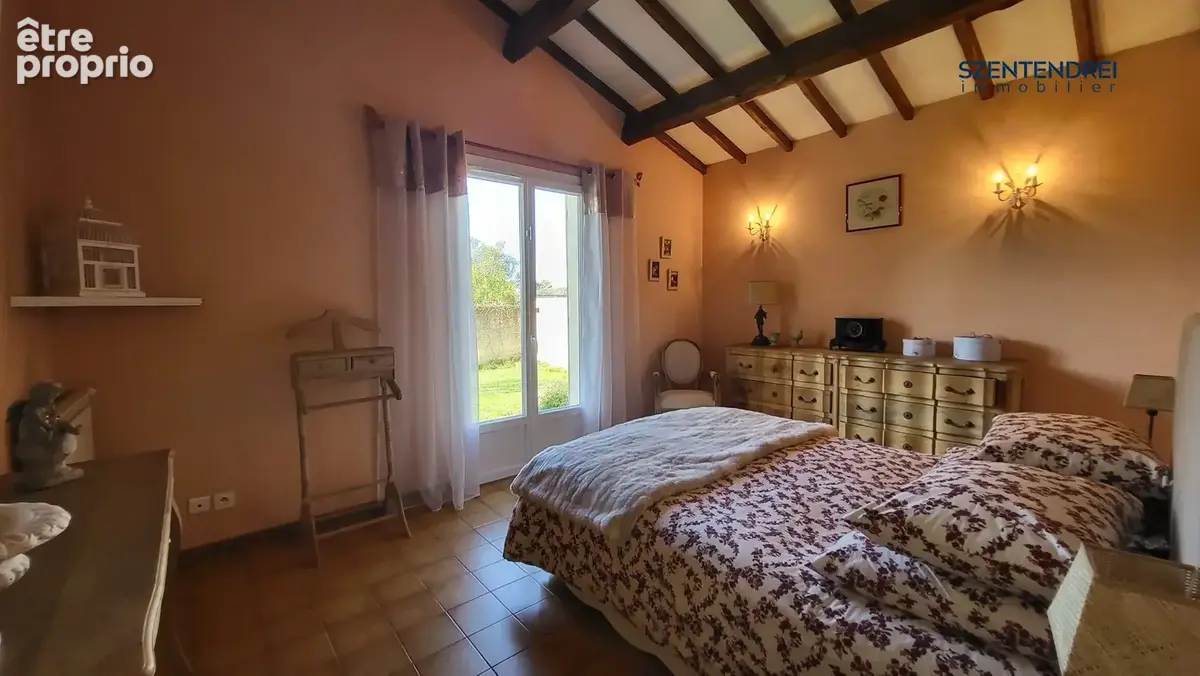 vente villa szentendrei immobilier le cailar