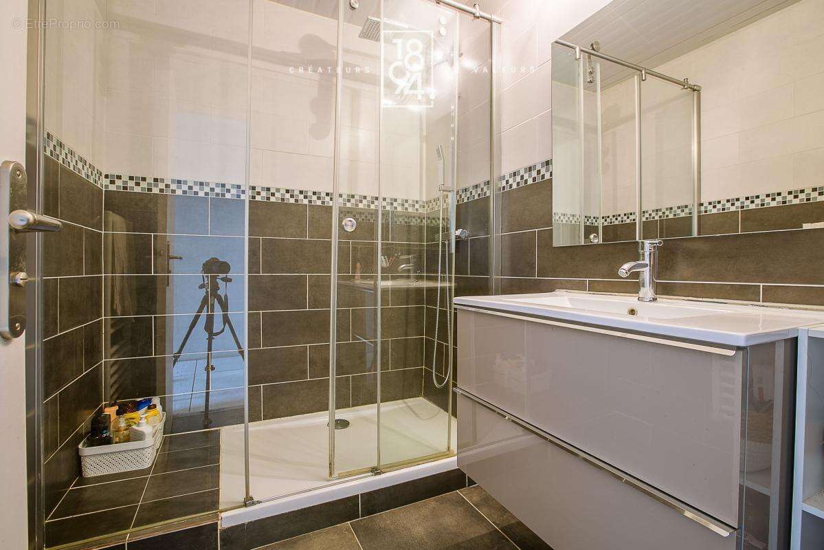 Appartement à MARSEILLE-11E