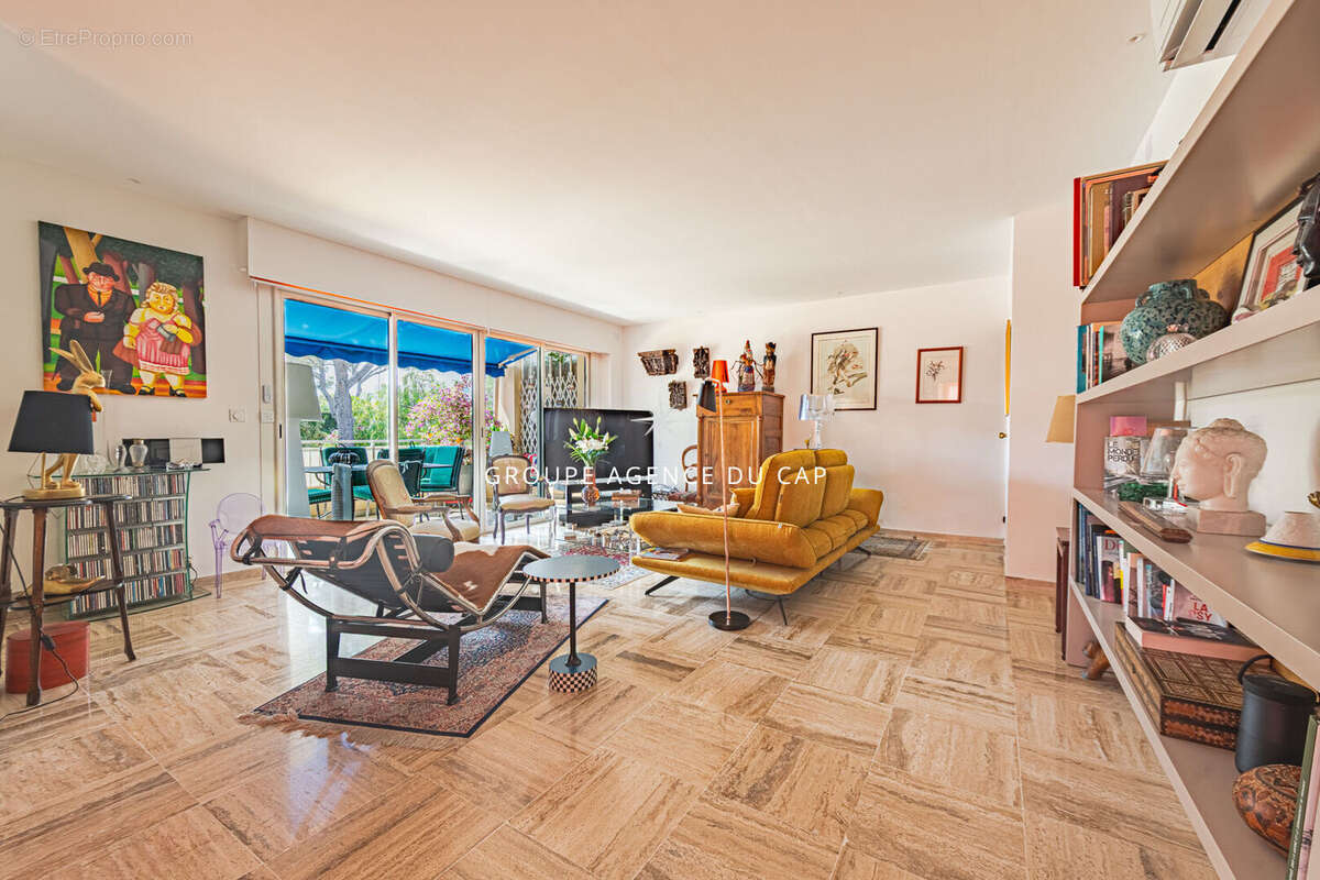 Appartement à SAINT-RAPHAEL