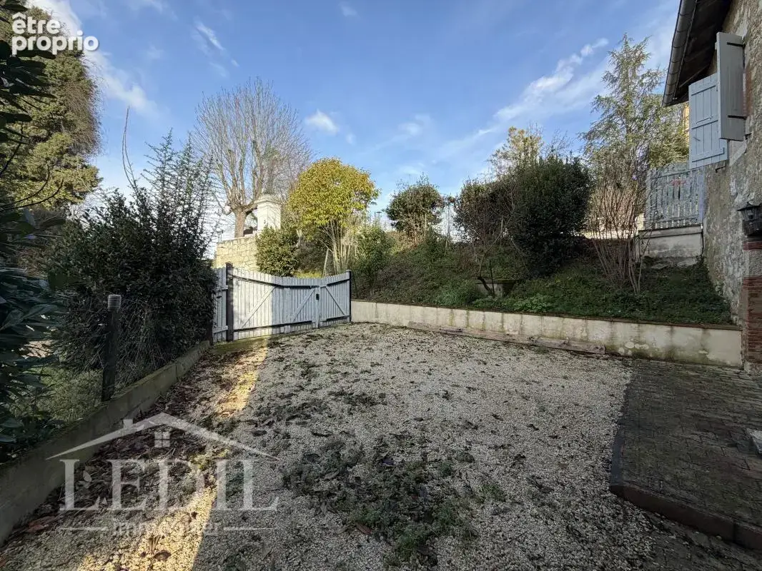 Maison en pierre avec jardin - photo 10