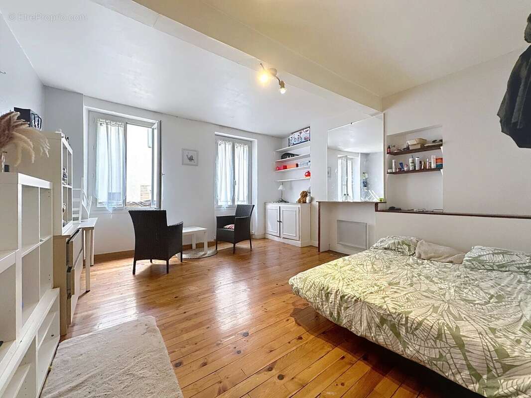 Saint Etienne - Immeuble de 230 m² - photo 2