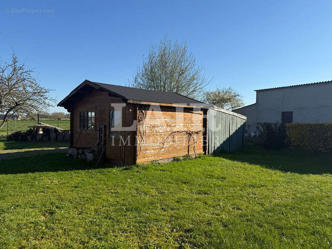 Maison à FRESNAY-SUR-SARTHE