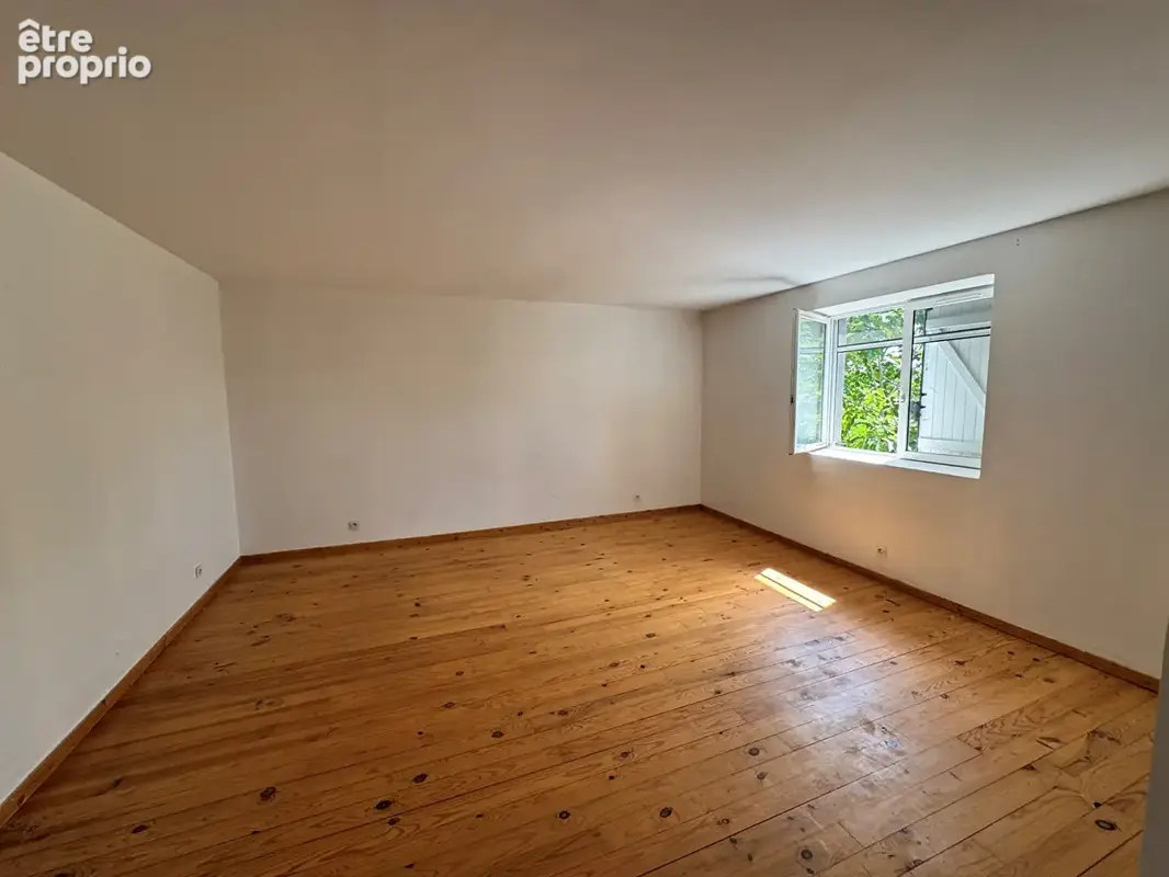 Magnifique bâtisse de 272 m² sur 1.2 hectares de terrain clos - photo 16