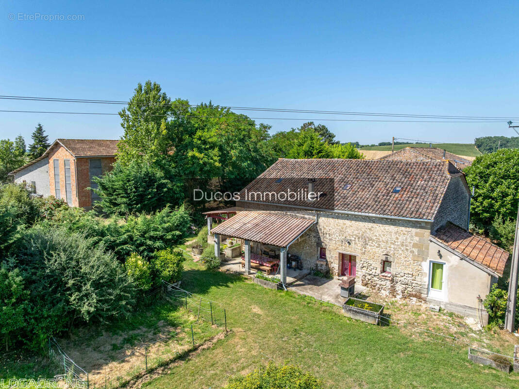 Maison à MONTIGNAC-DE-LAUZUN
