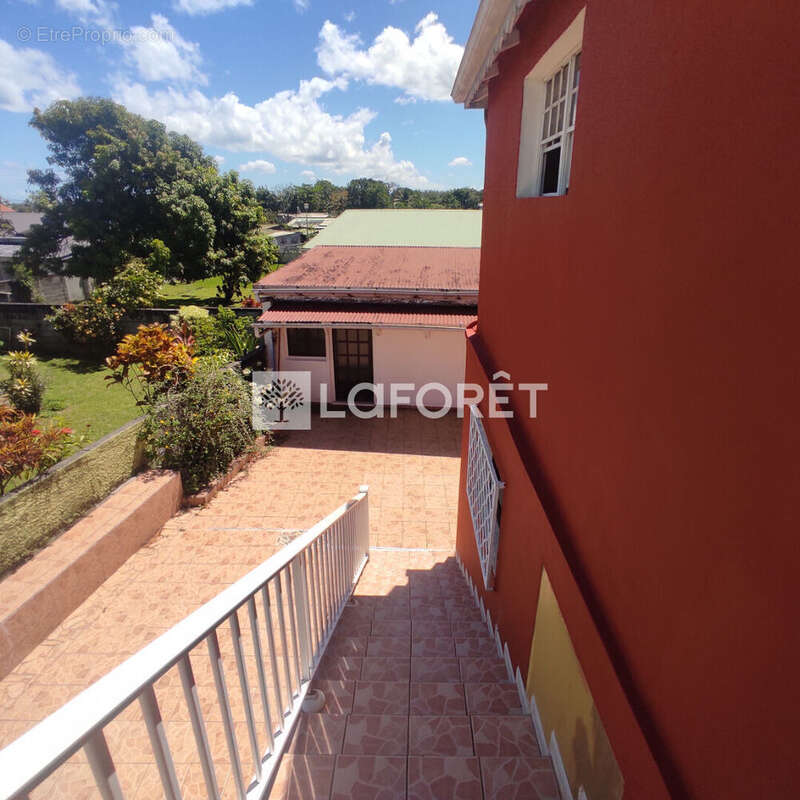 Maison à SAINTE-ROSE