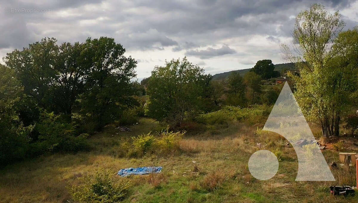 Terrain à VILLECROZE