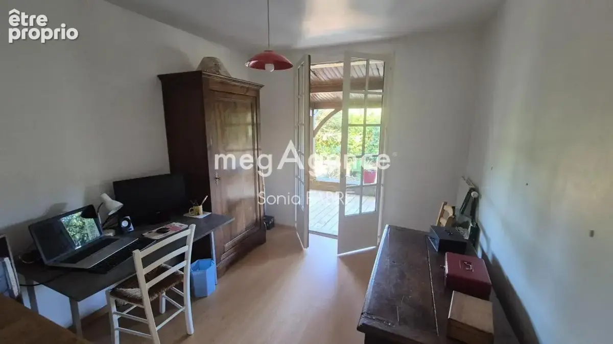 Maison sur terrain arboré à CHÂTEAU-THEBAUD - photo 9