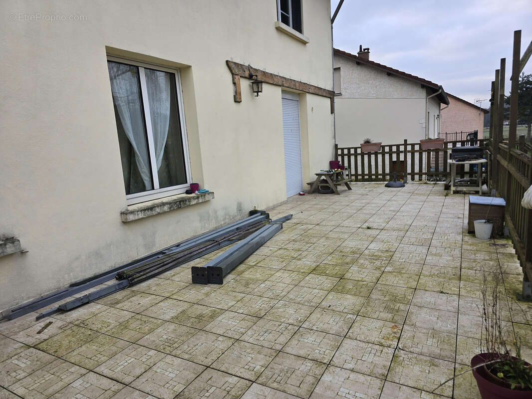 Maison à ROVILLE-DEVANT-BAYON