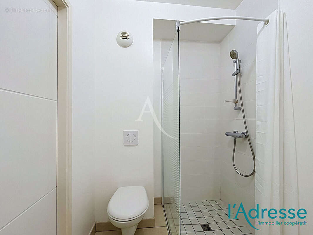 Appartement Laval 1 pièce(s) - Place de parking - 5 min de la gare - meublé - photo 8