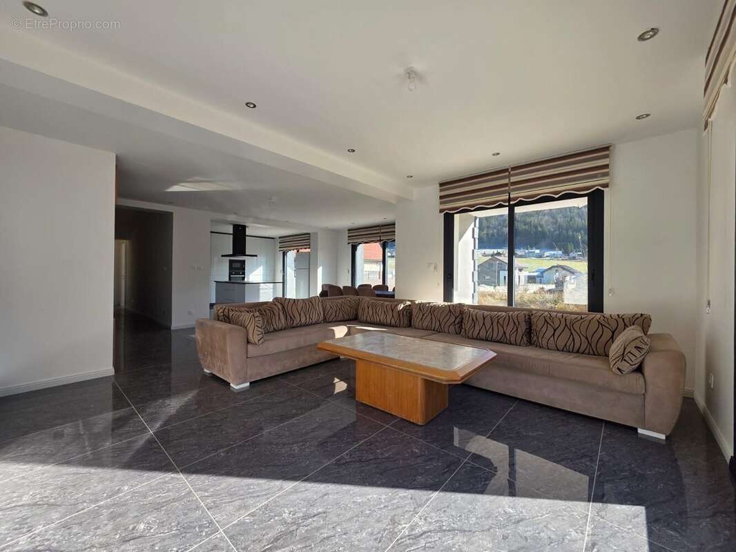 Maison à BOIS-D&#039;AMONT