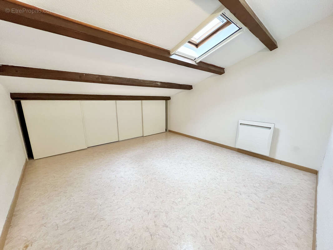 Appartement à FORCALQUIER