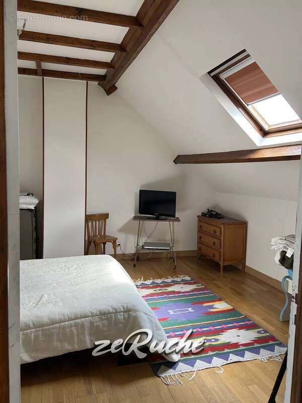 Charmante maison de 130 m² à La Chapelle-du-Bois-des-Faulx - photo 13