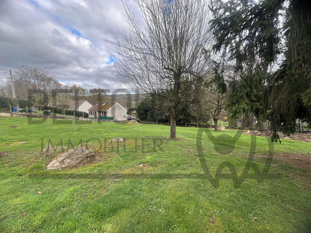 Maison à VILLENEUVE-SUR-BELLOT