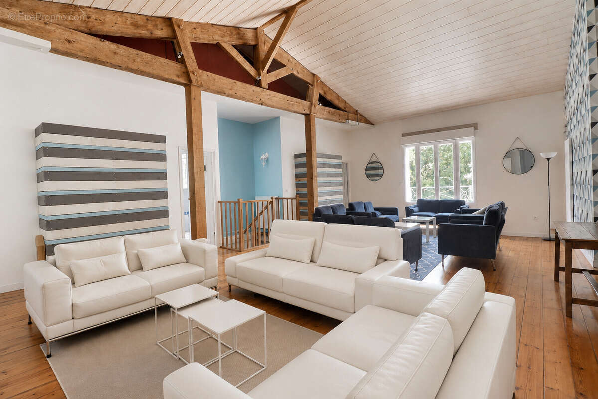 Propriété 438 m², piscine et parc arboré - photo 8