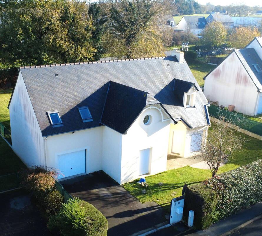 Maison à PLESSIX-BALISSON