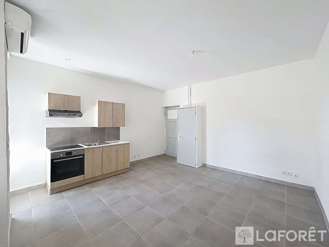 Studio Orange quartier Gare , 25 m² avec terrasse - photo 3