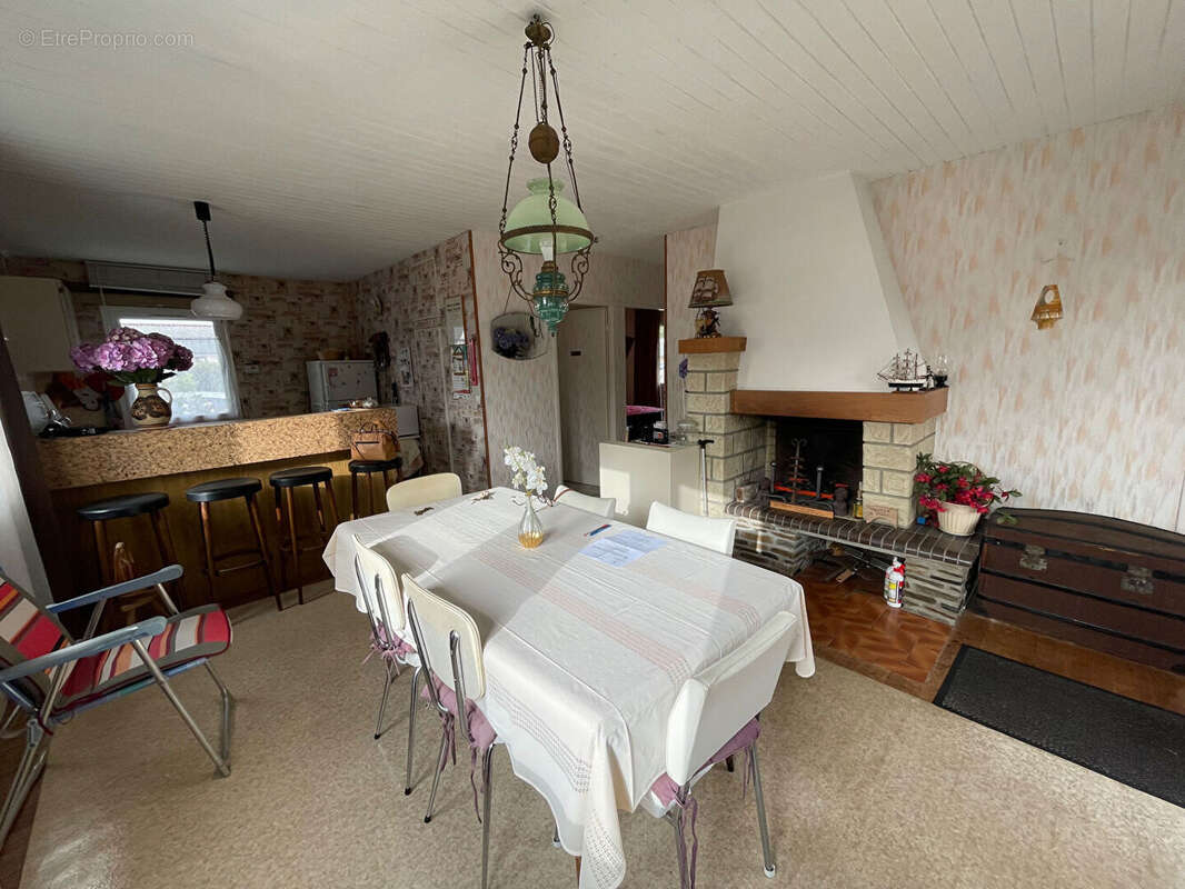 Maison à SAINT-GERMAIN-SUR-AY