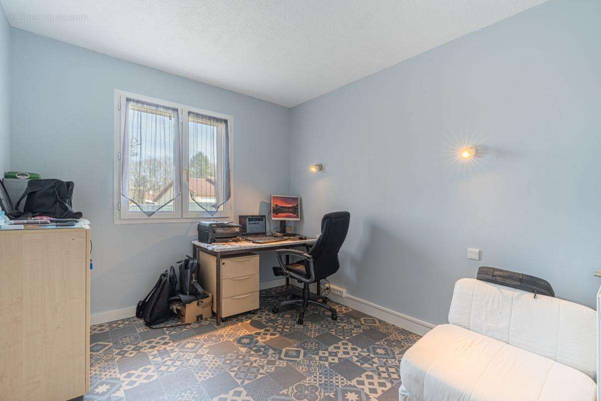 Maison à SAINT-JUNIEN