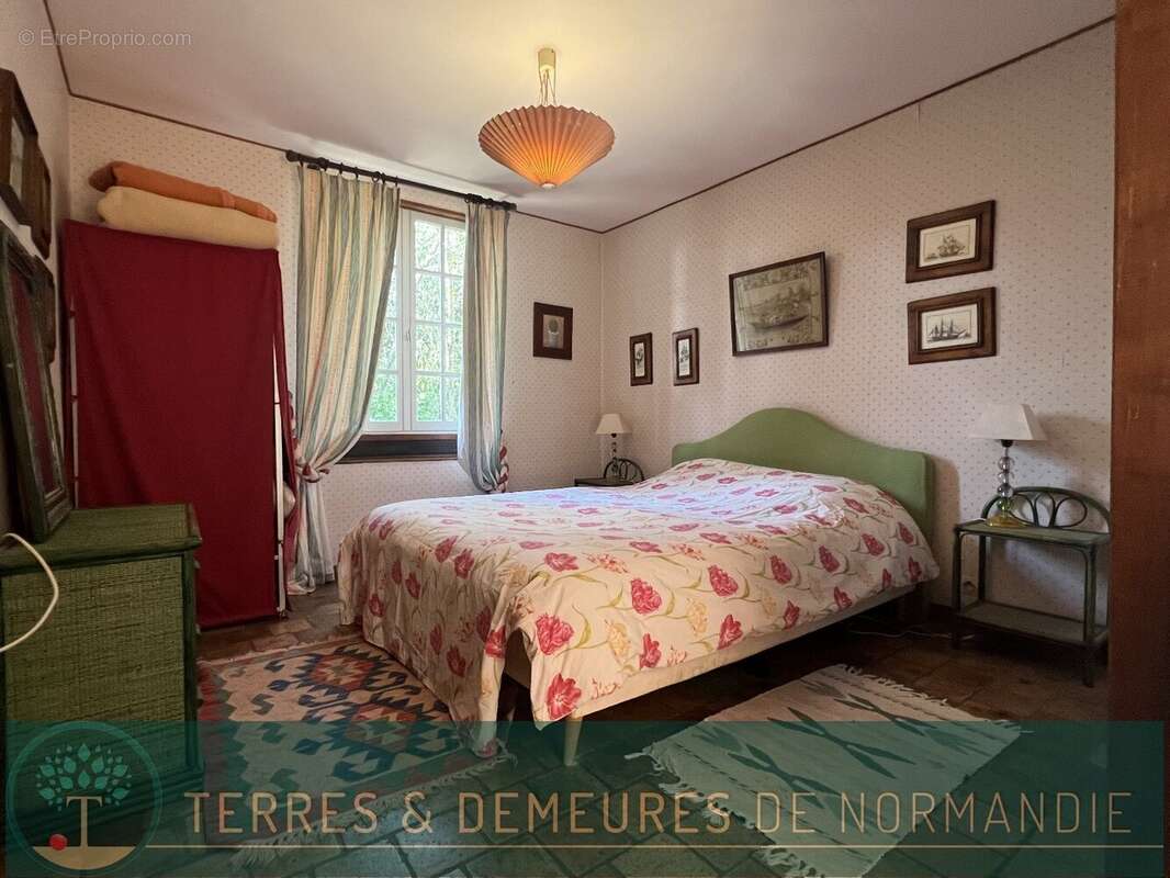 Maison à PONT-L'EVEQUE