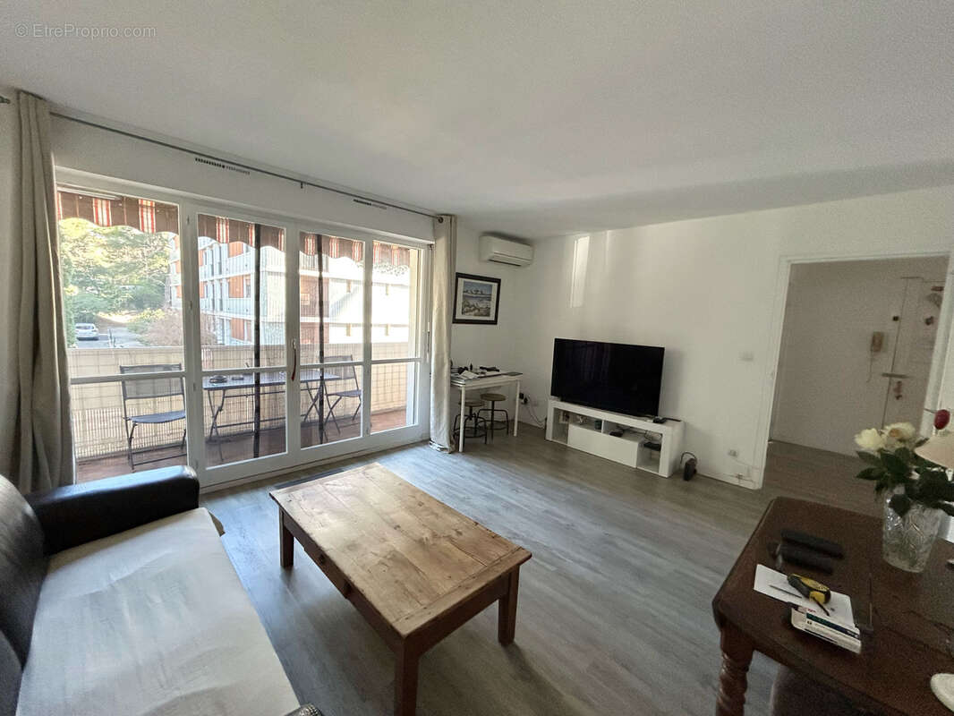 Appartement à MARSEILLE-13E