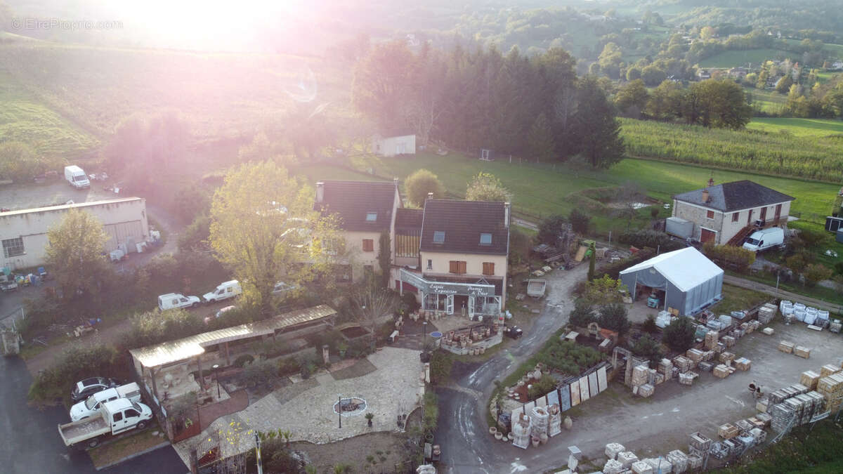 Appartement à AUZITS